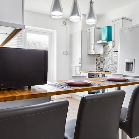 Bromley Serviced Apartments - Beckenham Place Park - London - 2 Bed House - Free Parking - 2 Beds 1 Sofabed Exterior photo